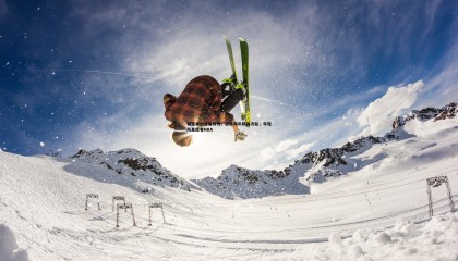 k1体育官网-雷霆再创青春传奇，连续两年跻身次轮，年轻风暴席卷NBA